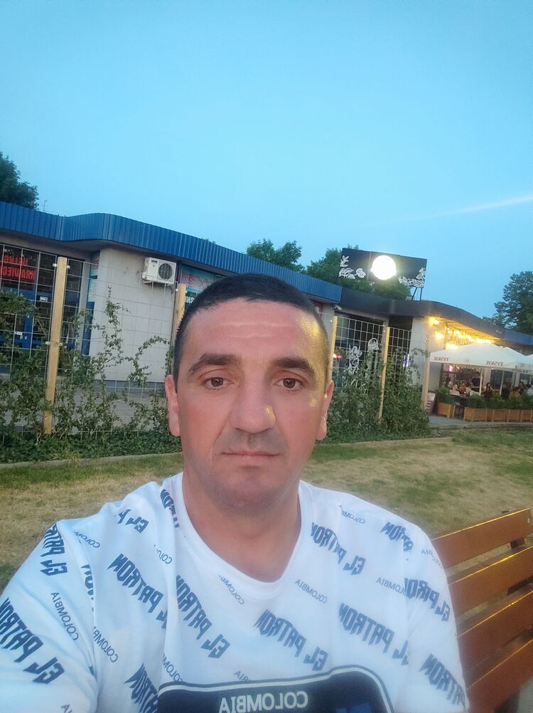  48252902  , 42 ,    