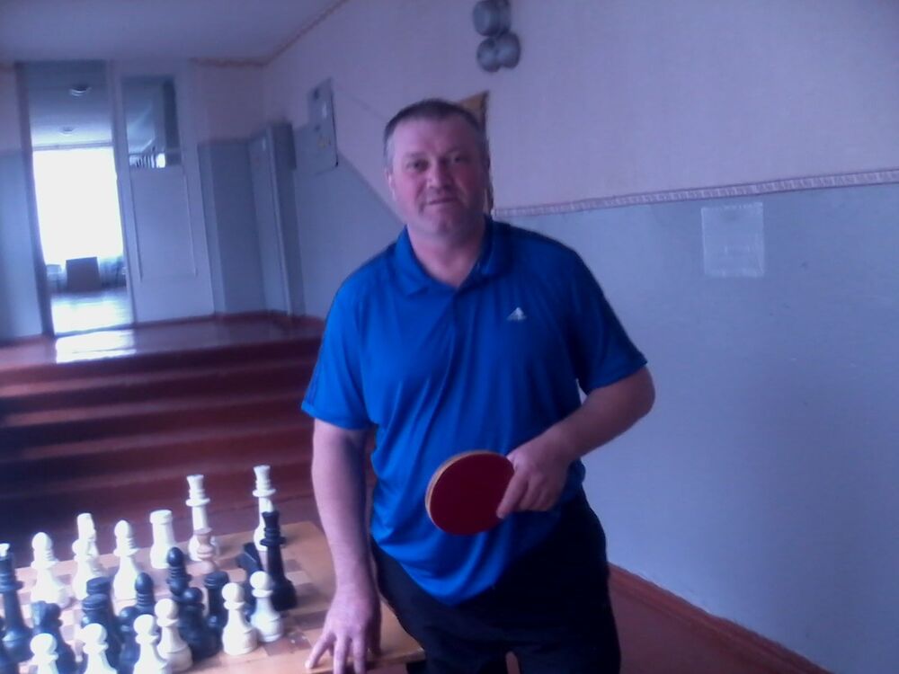  4092832  Andrej, 49 ,    
