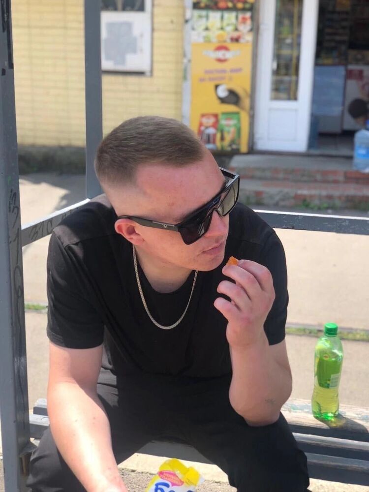  ,   Denis, 27 ,   ,   , 