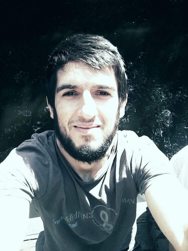 18213512  Azamjon, 28 ,    