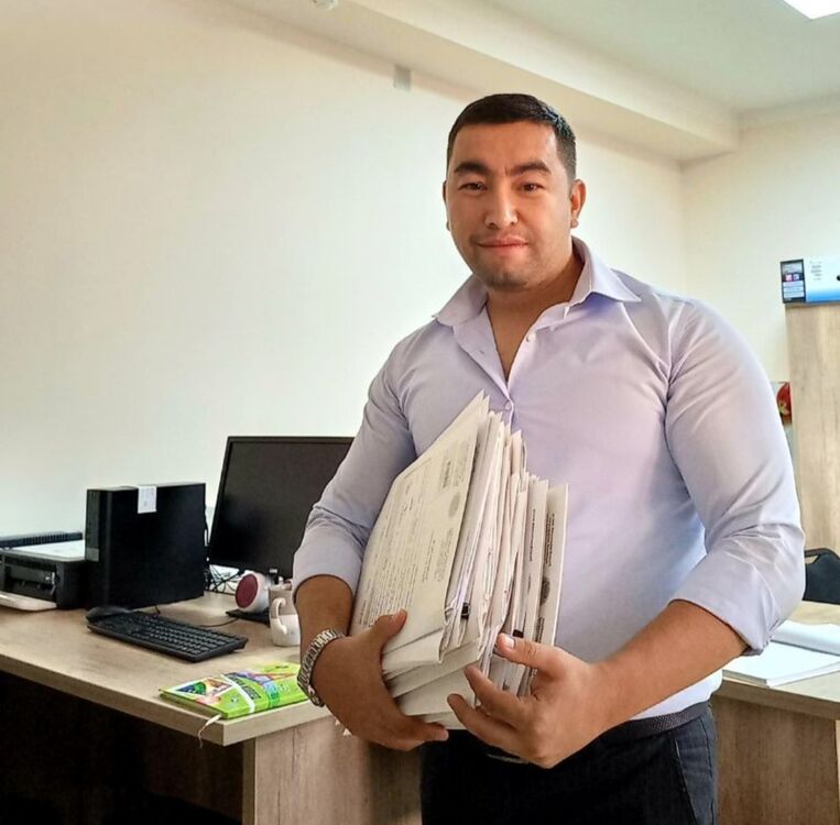  34138222  Pusat, 35 ,    