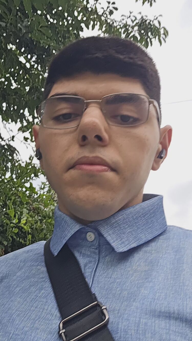  52809682  , 21 ,    