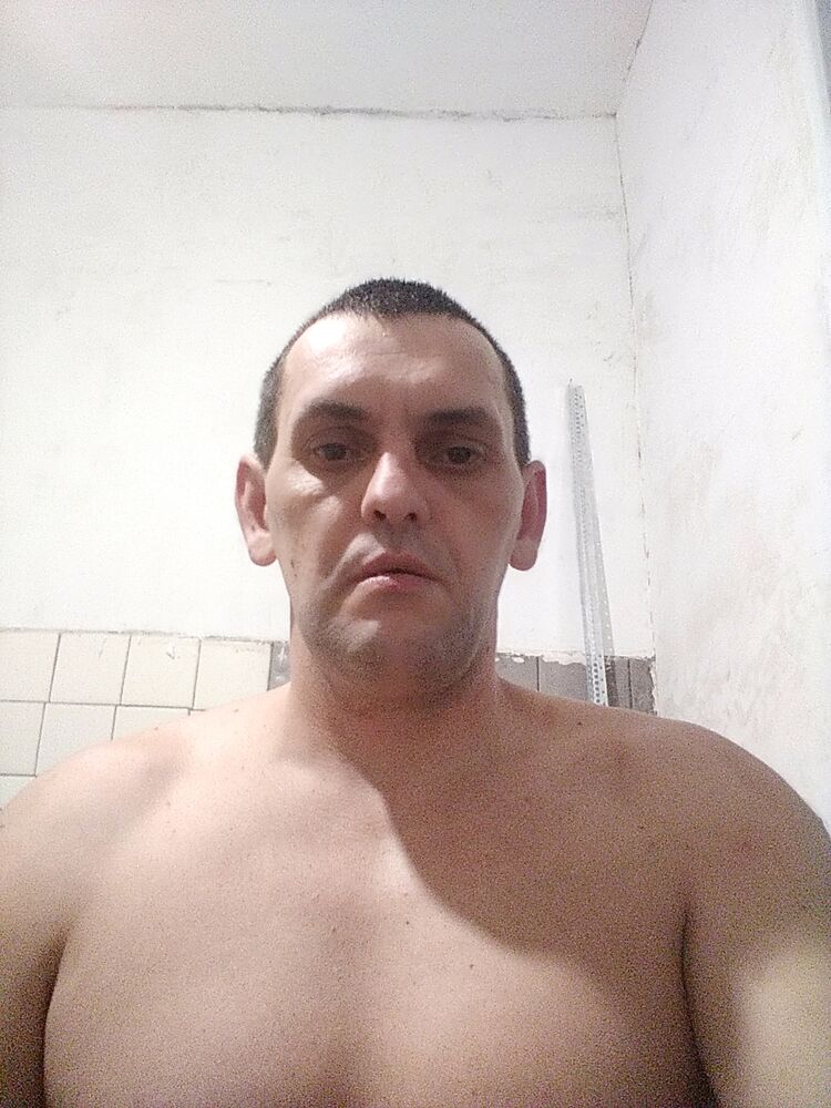  24868102  , 40 ,    