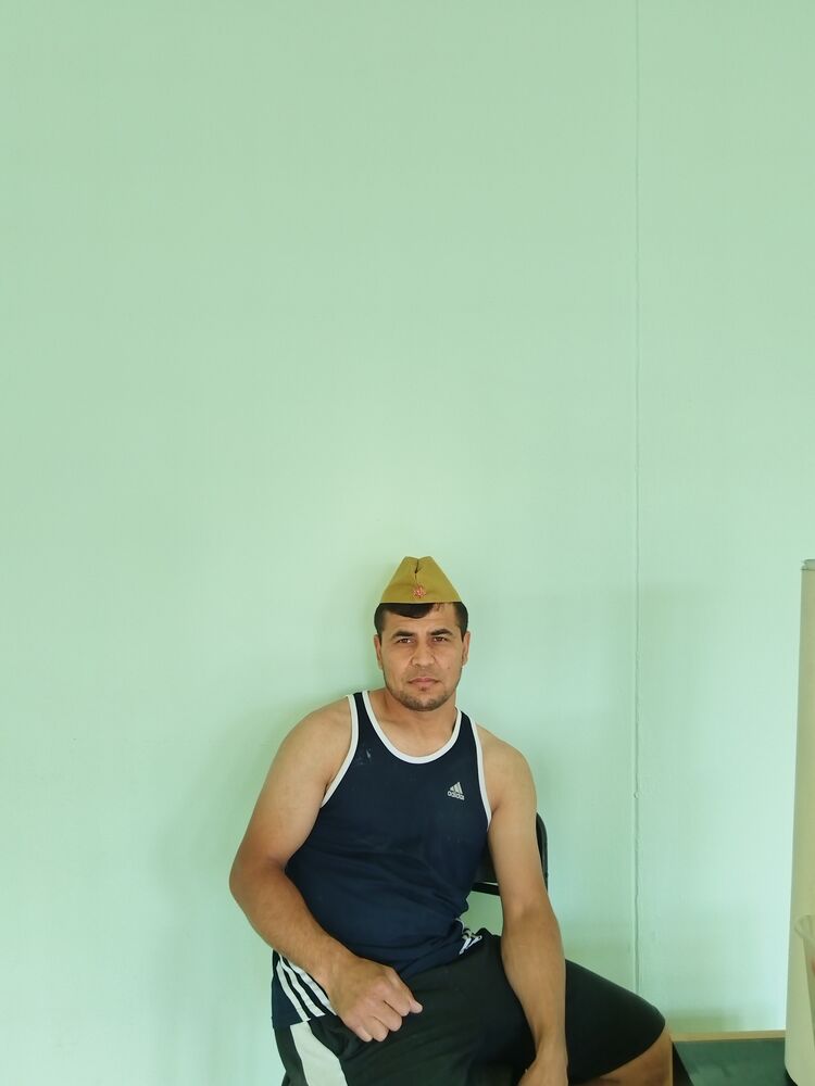  53001832  , 37 ,    