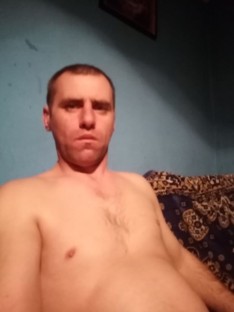  19584662  Andriy, 41 ,    