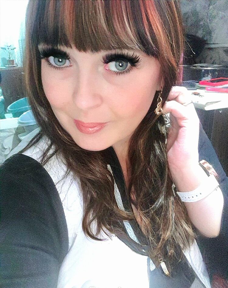  52576552  Katrina, 38 ,    