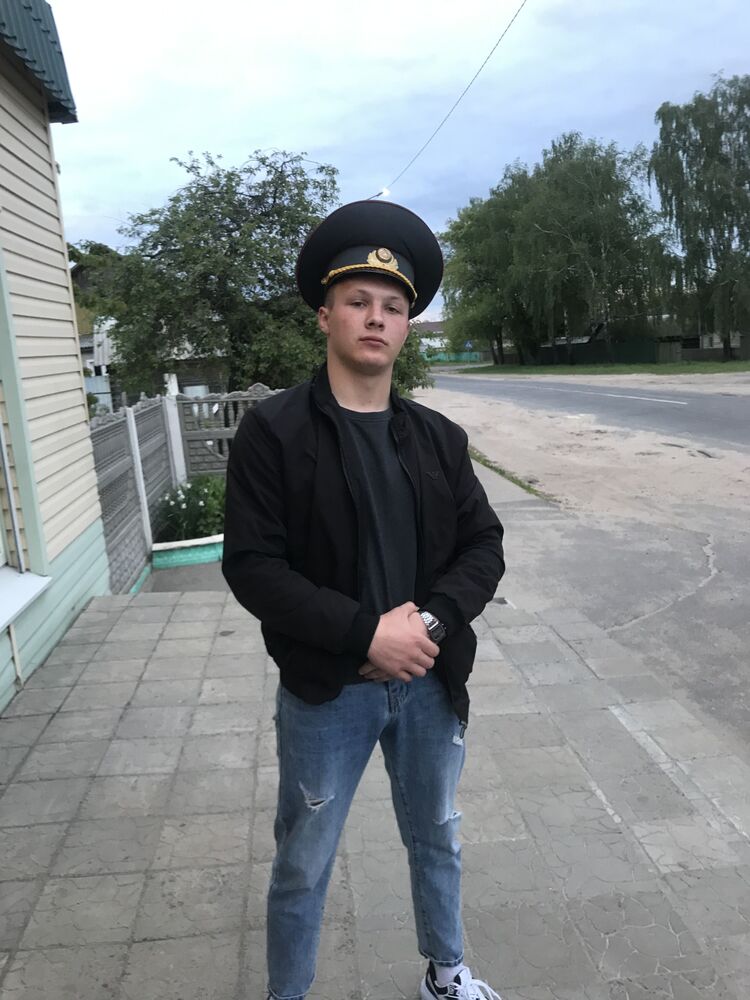  43253962  , 22 ,    
