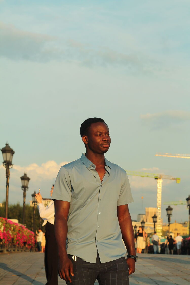  52991672  Modibo, 27 ,    