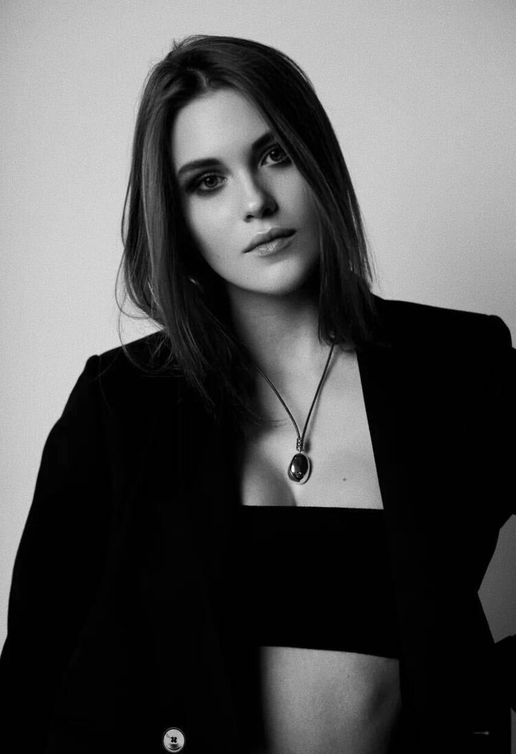 ���������� ������, ���� ������� Alisa, 32 ����, ������������ ��� ����� � ���������, c�������� ���������