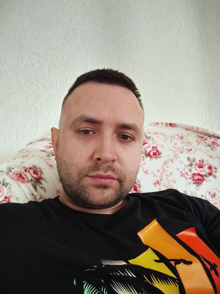  53338942  Viktor, 35 ,    