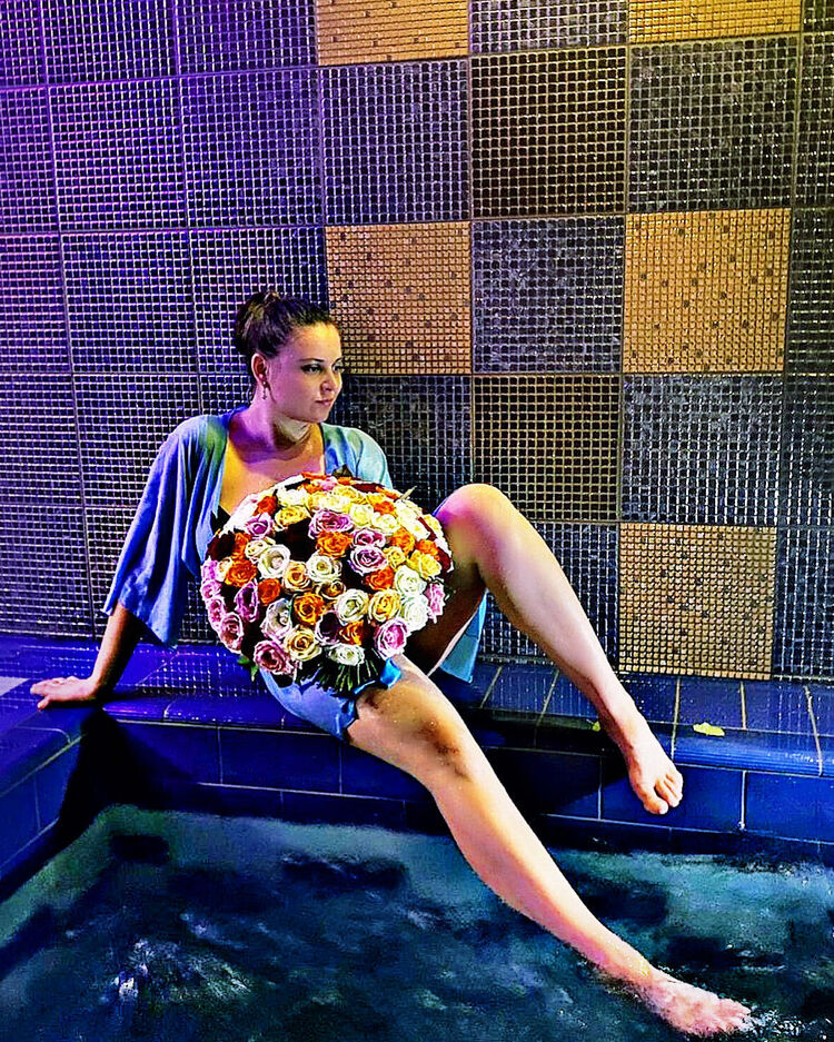  36766822  Elena, 29 ,    -