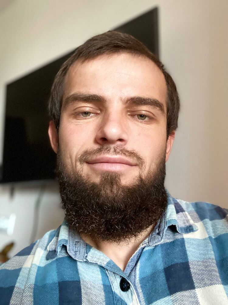  -,   Ruslan, 30 ,   ,   , c , 