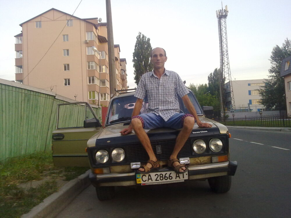  5228832  Nikolay, 56 ,    