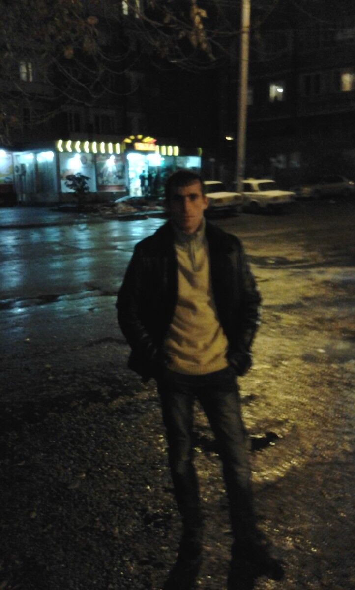  ,   Hayk, 36 ,   