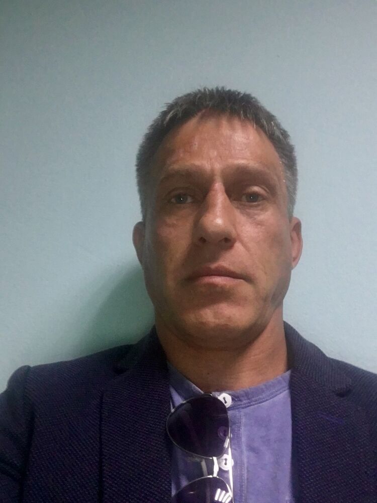  13647162  Alexandr, 44 ,    