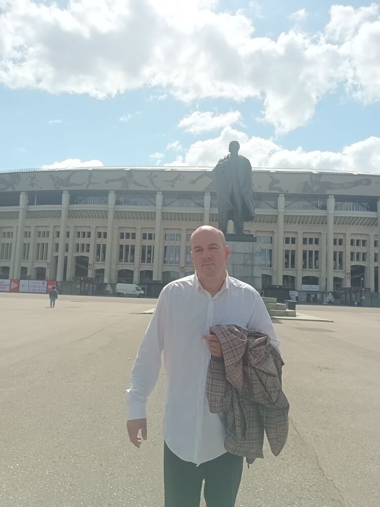  54509132  Artyom, 37 ,    