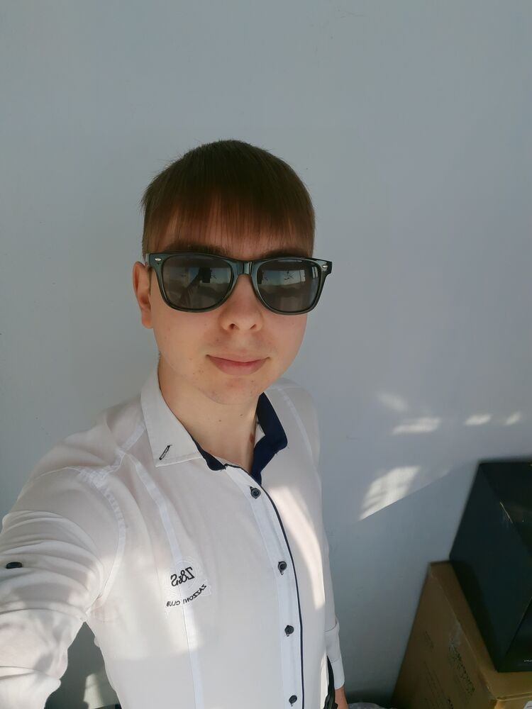  ,   Alex, 21 ,   ,   