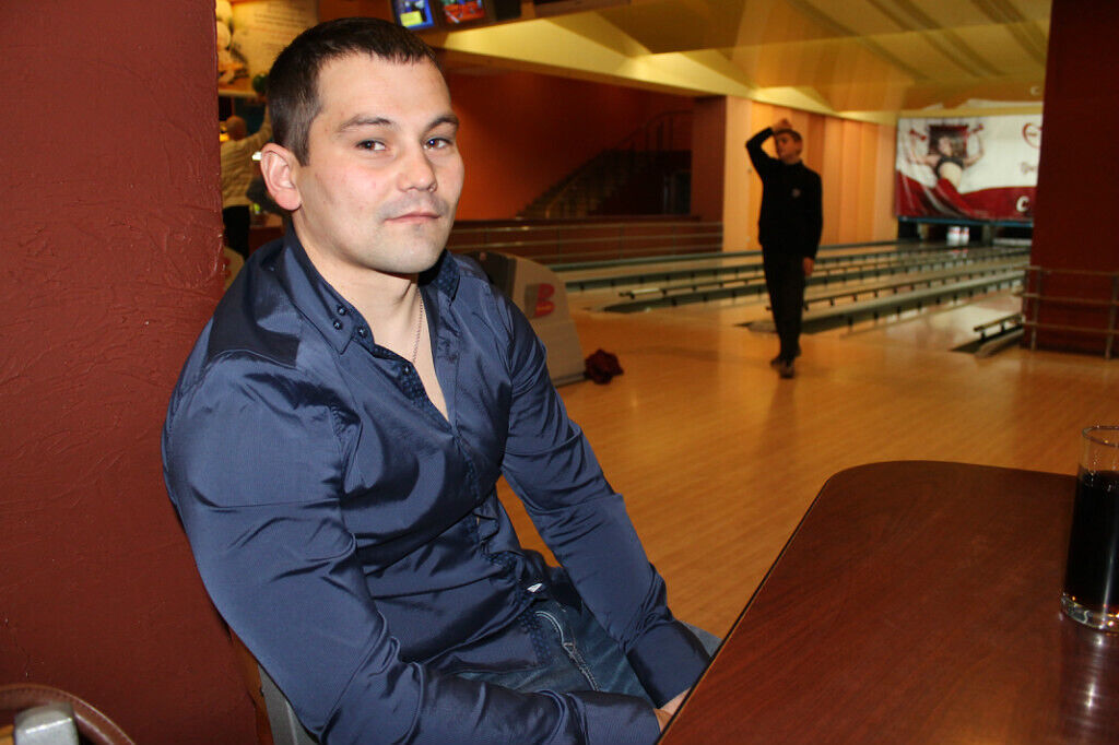  54063242  Alexander, 38 ,    