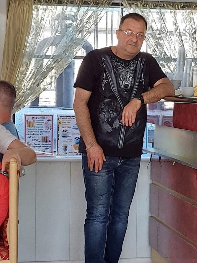  ,   Misha, 52 ,   ,   , c 