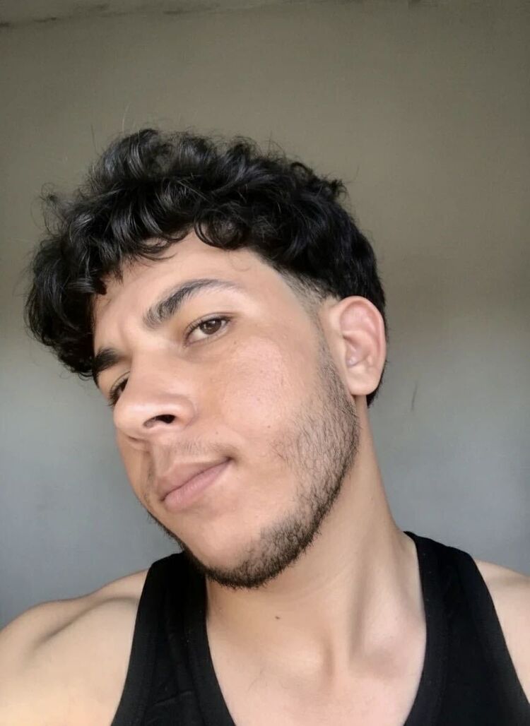  53944172  Ayel, 18 ,    