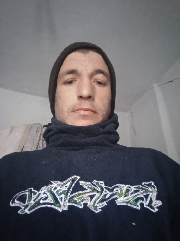  25389692  , 32 ,    