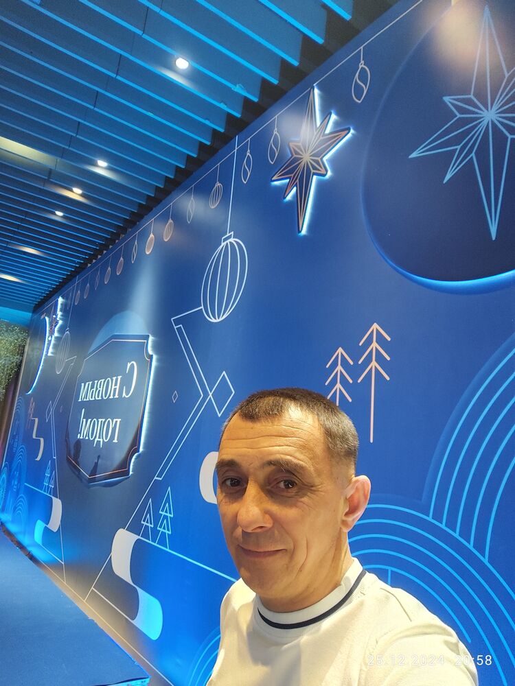  48676222  Dmitriy, 47 ,    