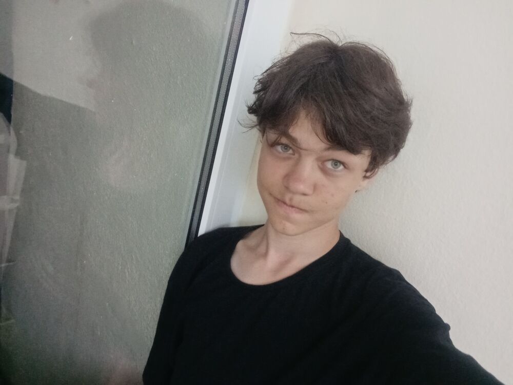  28825892  , 22 ,    -