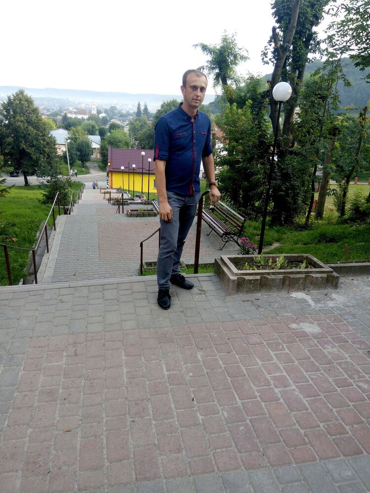 ,   Andrij, 37 ,   ,   , c 