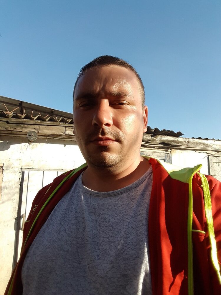  12416542  , 37 ,    