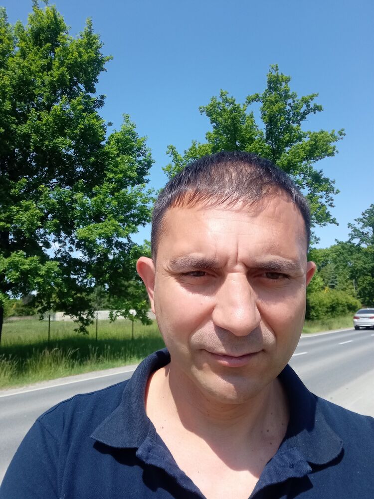  34915562  Valeryan, 43 ,    