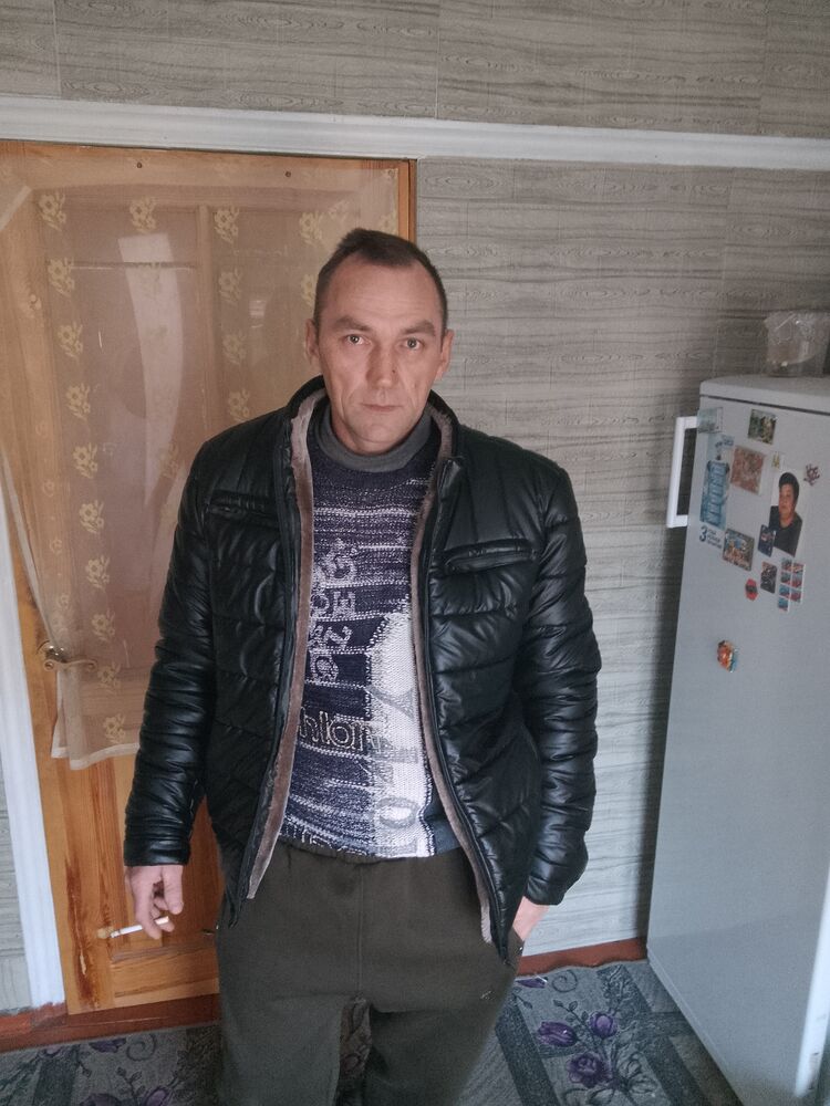  31861442  Pasha, 45 ,    