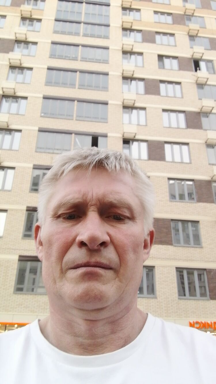  48089372  Vasilii, 50 ,    