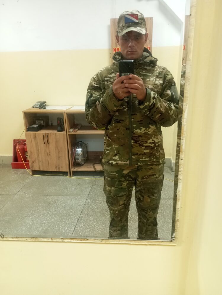  46968932  , 30 ,    