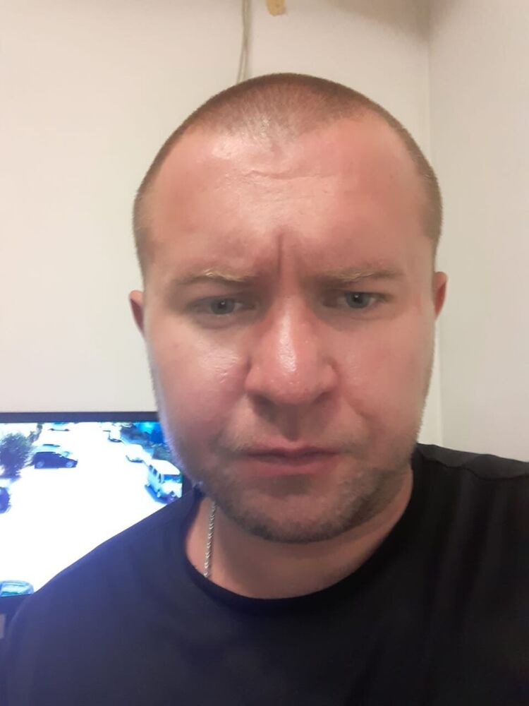 49971172  Pavel, 34 ,    