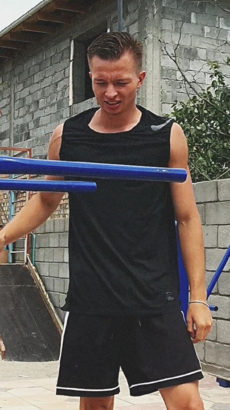 ���� 37168922 ����� ������, 22 ����, ���� ���������� � �������