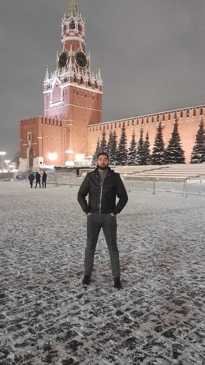  39869202  Emil, 32 ,    