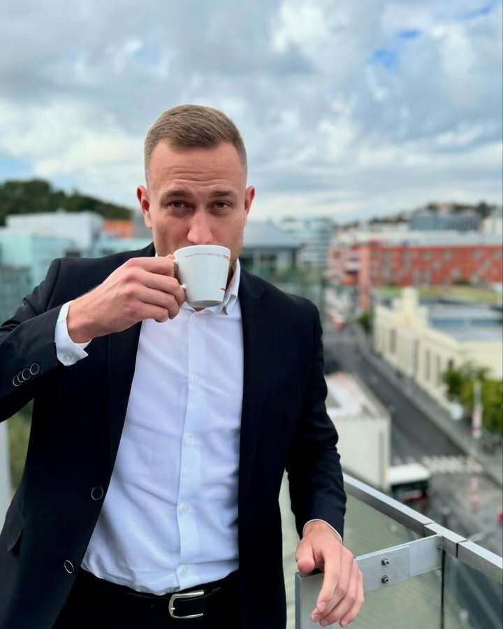 ���� 56488102 ������� ������, 37 ���, ���� ���������� � �����-����������