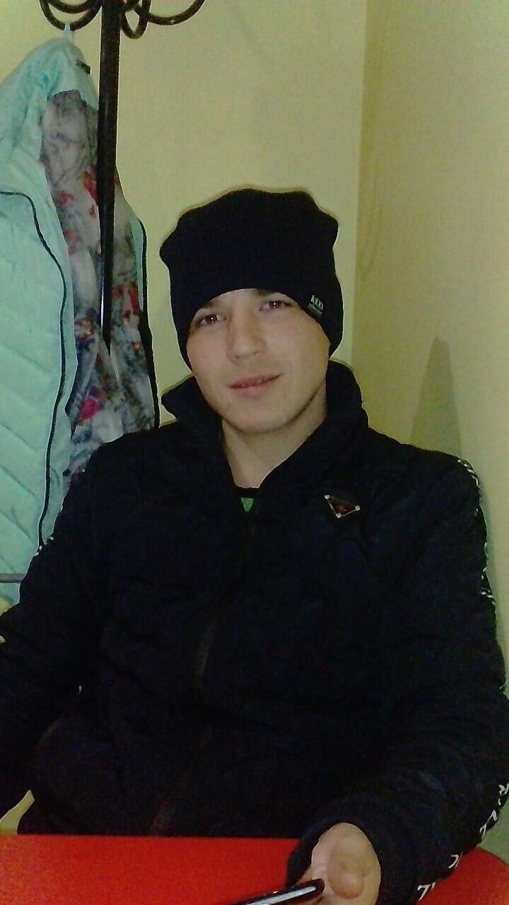  49709972  Ramil, 34 ,    