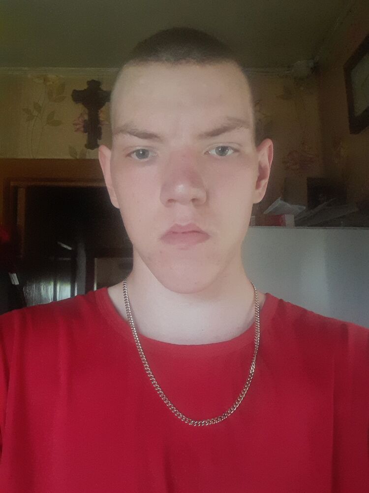  43494242  , 19 ,    