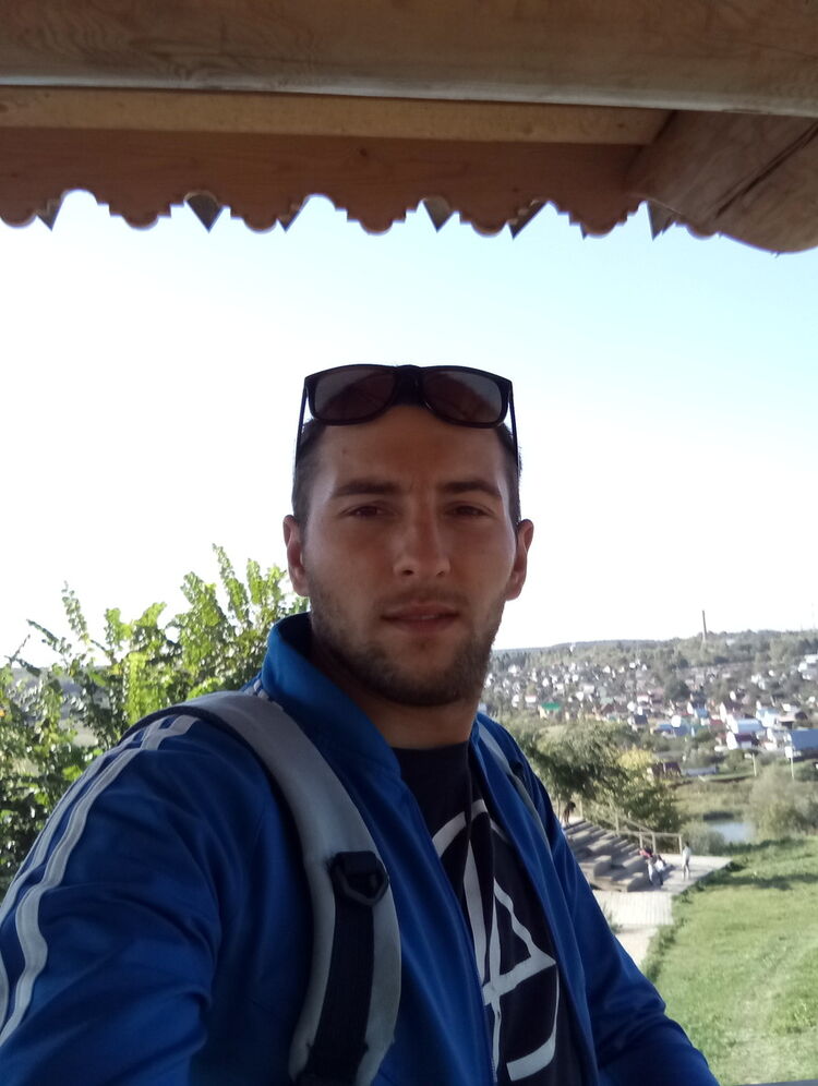 11697782  Vladimir, 34 ,    