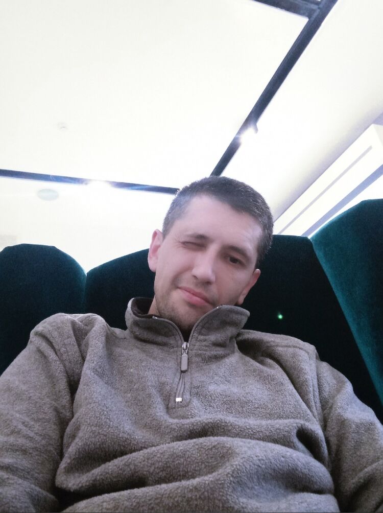  41185012  , 37 ,    