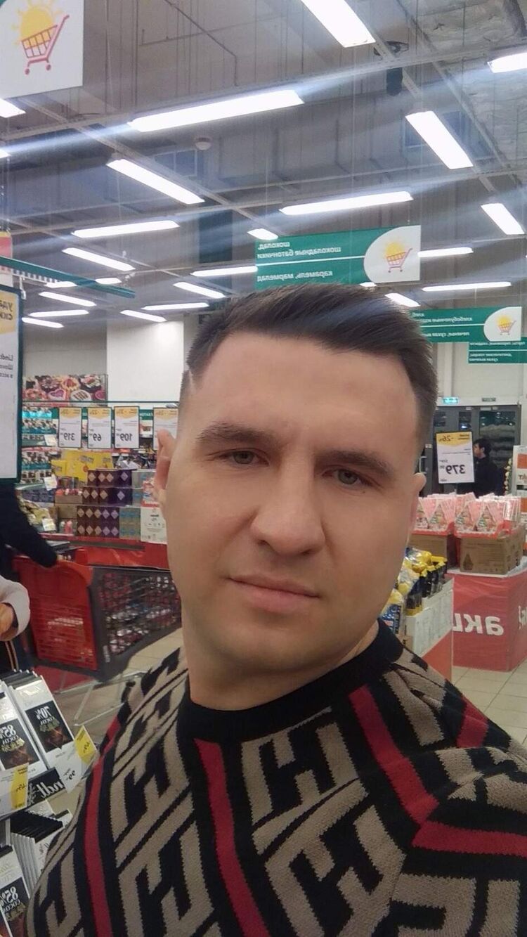  35334862  Rodion, 37 ,    