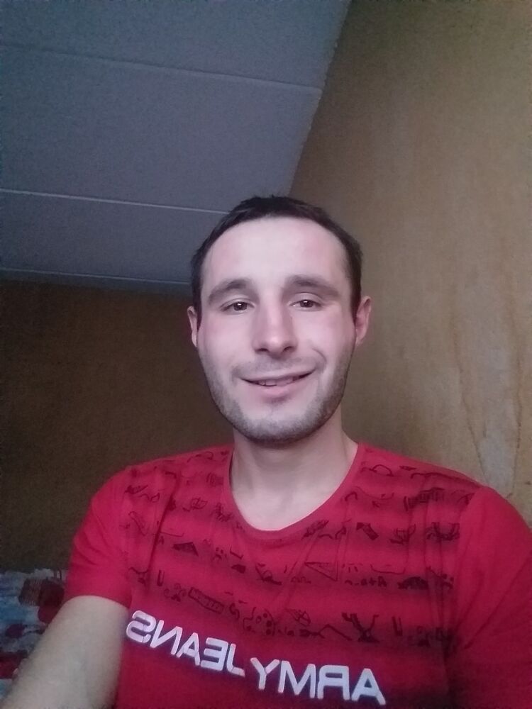  18505012  Igorj, 32 ,    