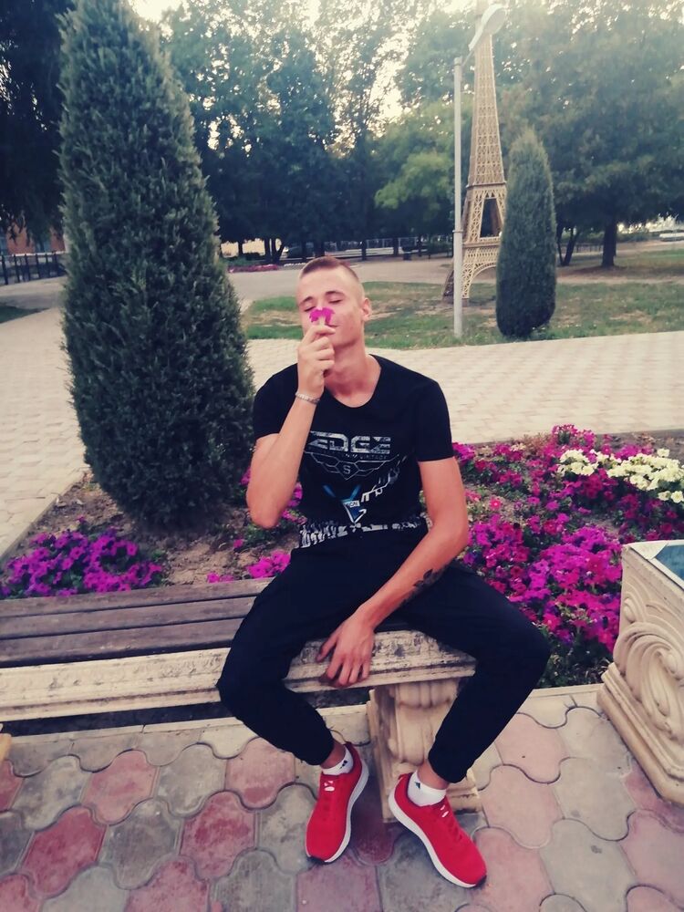  ,   Dmitry, 24 ,   ,   , c , 