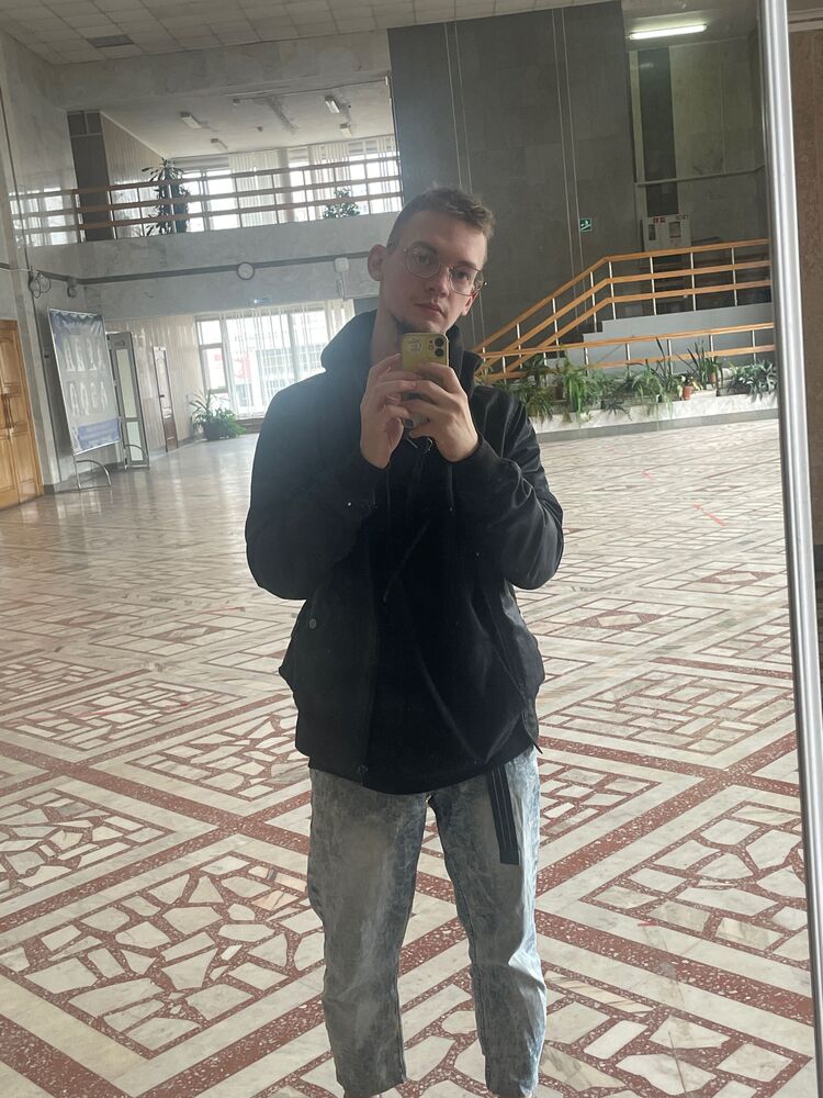  47831262  , 21 ,    