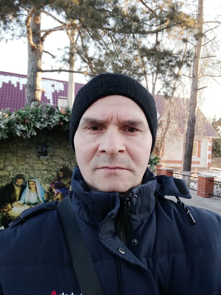  14928902  Radislav, 60 ,    