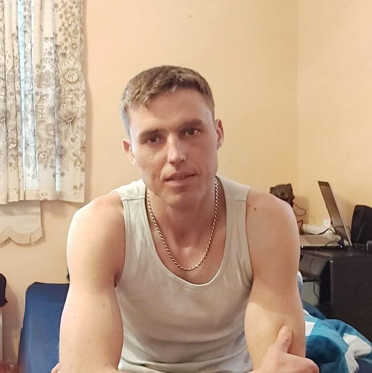  22520402  Cernisov con, 36 ,    