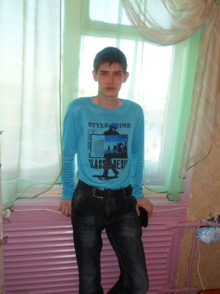  53965592  Roman, 33 ,    