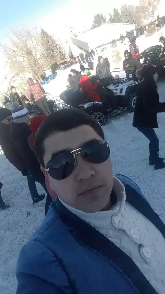  ,   Akrom, 40 ,   ,   , c , 