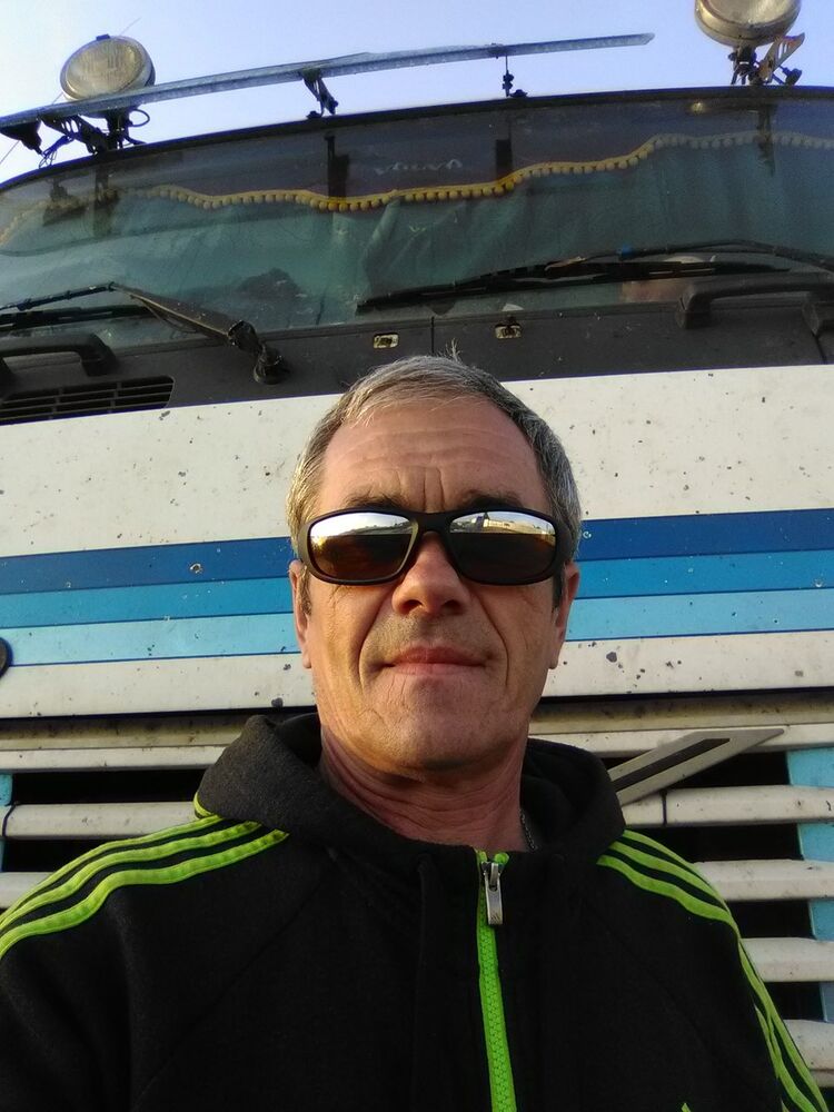  ,   YURUY, 32 ,   